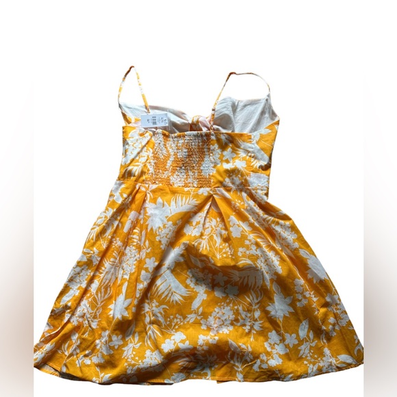 BNWT Suzy shier yellow flower dress - Picture 3 of 4